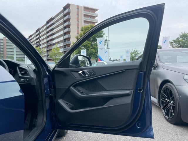 １シリーズ １１８ｉ　プレイ　【正規認定中古車】【全国正規ディーラー保証付／２年・走行距離無制限】禁煙　弊社新車拠点下取　ワンオーナー車　純正前後ドラレコ　アンビエントライト　全方位センサー　電動トランク　オートホールド　ＡＣＣ（36枚目）