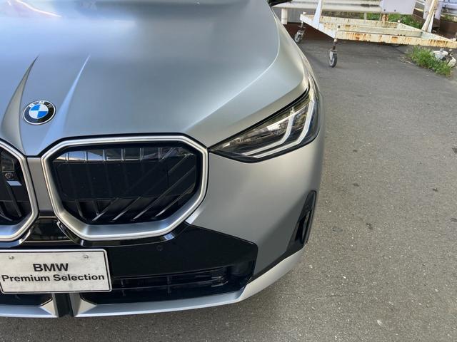 Ｘ３ ｘＤｒｉｖｅ　２０ｄ　マットカラー【正規認定中古車】【全国正規ディーラー保証付／２年・走行距離無制限】パノラマサンルーフ　ブラックレザースポーツシート　全席シートヒーター　ハーマンカードン　トップビュー　２０ＡＷ（7枚目）
