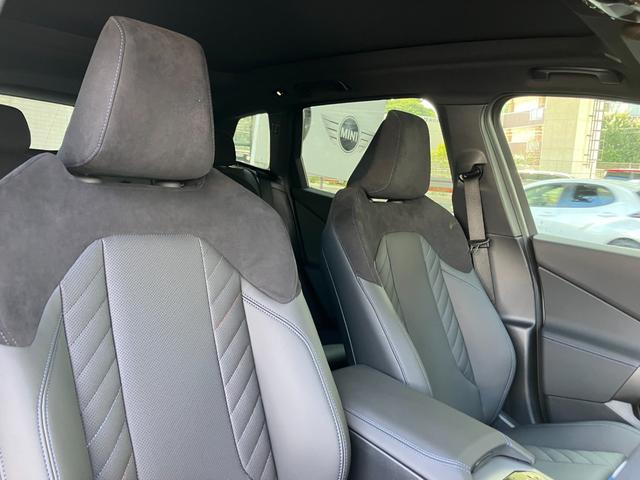 Ｘ３ ｘＤｒｉｖｅ　２０ｄ　マットカラー【正規認定中古車】【全国正規ディーラー保証付／２年・走行距離無制限】パノラマサンルーフ　ブラックレザースポーツシート　全席シートヒーター　ハーマンカードン　トップビュー　２０ＡＷ（28枚目）