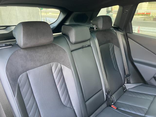 Ｘ３ ｘＤｒｉｖｅ　２０ｄ　マットカラー【正規認定中古車】【全国正規ディーラー保証付／２年・走行距離無制限】パノラマサンルーフ　ブラックレザースポーツシート　全席シートヒーター　ハーマンカードン　トップビュー　２０ＡＷ（30枚目）