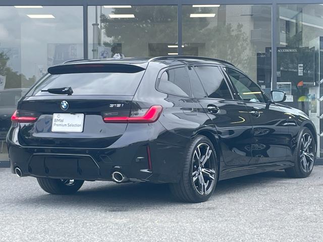 ３シリーズ ３１８ｉツーリング　Ｍスポーツ　【正規認定中古車】【全国正規ディーラー保証付／２年・走行距離無制限】トップビューカメラ　全方位センサー　シートヒーター　アンビエントライト　半革スポーツシート　パドルシフト　オートトランク　ＡＣＣ（2枚目）