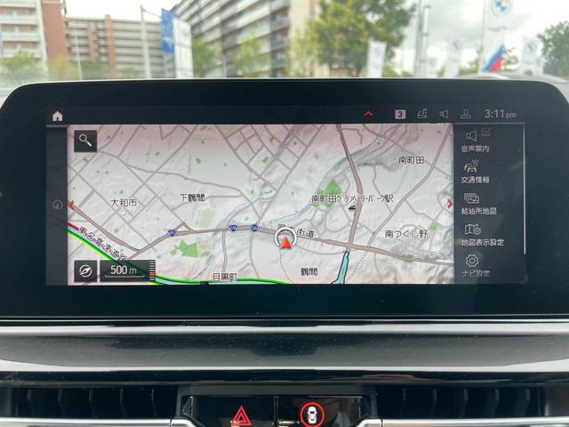 ８シリーズ Ｍ８５０ｉ　ｘＤｒｉｖｅカブリオレ　【正規認定中古車】【全国正規ディーラー保証付／２年・走行距離無制限】弊社下取り　Ｂｏｗｅｒｓ　＆　Ｗｉｌｋｉｎｓ　ホワイトレザースポーツシート　シートヒーター　ベンチレーション　レーザーヘッドライト（9枚目）