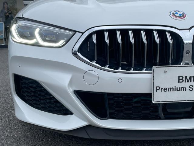 ８シリーズ Ｍ８５０ｉ　ｘＤｒｉｖｅカブリオレ　【正規認定中古車】【全国正規ディーラー保証付／２年・走行距離無制限】弊社下取り　Ｂｏｗｅｒｓ　＆　Ｗｉｌｋｉｎｓ　ホワイトレザースポーツシート　シートヒーター　ベンチレーション　レーザーヘッドライト（26枚目）