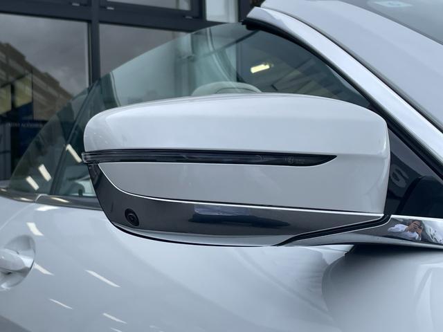 ８シリーズ Ｍ８５０ｉ　ｘＤｒｉｖｅカブリオレ　【正規認定中古車】【全国正規ディーラー保証付／２年・走行距離無制限】弊社下取り　Ｂｏｗｅｒｓ　＆　Ｗｉｌｋｉｎｓ　ホワイトレザースポーツシート　シートヒーター　ベンチレーション　レーザーヘッドライト（27枚目）