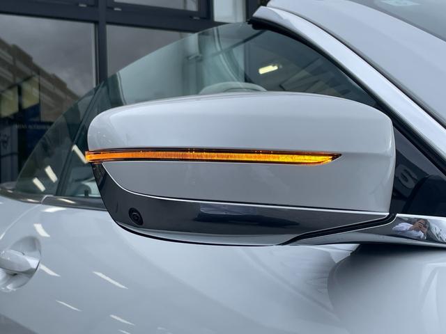 ８シリーズ Ｍ８５０ｉ　ｘＤｒｉｖｅカブリオレ　【正規認定中古車】【全国正規ディーラー保証付／２年・走行距離無制限】弊社下取り　Ｂｏｗｅｒｓ　＆　Ｗｉｌｋｉｎｓ　ホワイトレザースポーツシート　シートヒーター　ベンチレーション　レーザーヘッドライト（28枚目）
