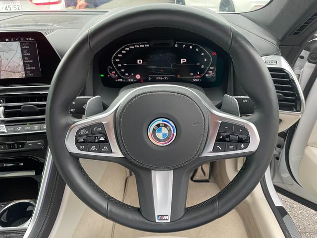 ８シリーズ Ｍ８５０ｉ　ｘＤｒｉｖｅカブリオレ　【正規認定中古車】【全国正規ディーラー保証付／２年・走行距離無制限】弊社下取り　Ｂｏｗｅｒｓ　＆　Ｗｉｌｋｉｎｓ　ホワイトレザースポーツシート　シートヒーター　ベンチレーション　レーザーヘッドライト（52枚目）
