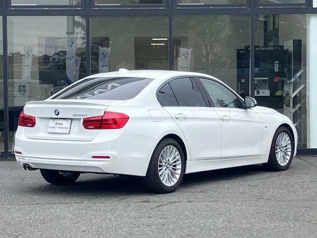 ３シリーズ 　【正規認定中古車】【全国正規ディーラー保証付／１年・走行距離無制限】１７ＡＷ　ＬＥＤ　コンフォートアクセス　バックカメラ　黒革Ｐシート　シートヒーター　ＡＣＣ　ＭＦＳ　インテリジェントセーフティー（2枚目）