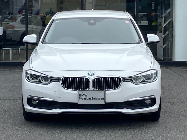 ３シリーズ 　【正規認定中古車】【全国正規ディーラー保証付／１年・走行距離無制限】１７ＡＷ　ＬＥＤ　コンフォートアクセス　バックカメラ　黒革Ｐシート　シートヒーター　ＡＣＣ　ＭＦＳ　インテリジェントセーフティー（9枚目）