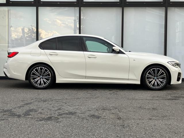 3シリーズ 320d xDrive Mスポーツ 【正規認定中古車】【全国正規ディーラー保証付/2年・走行距離無制限】コンフォートパッケージ パーキングアシストプラス アンビエントライト ACC 電動トランク トップビューカメラ 後退アシスト(10枚目)