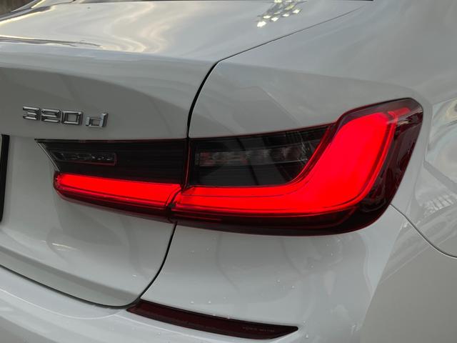 3シリーズ 320d xDrive Mスポーツ 【正規認定中古車】【全国正規ディーラー保証付/2年・走行距離無制限】コンフォートパッケージ パーキングアシストプラス アンビエントライト ACC 電動トランク トップビューカメラ 後退アシスト(20枚目)