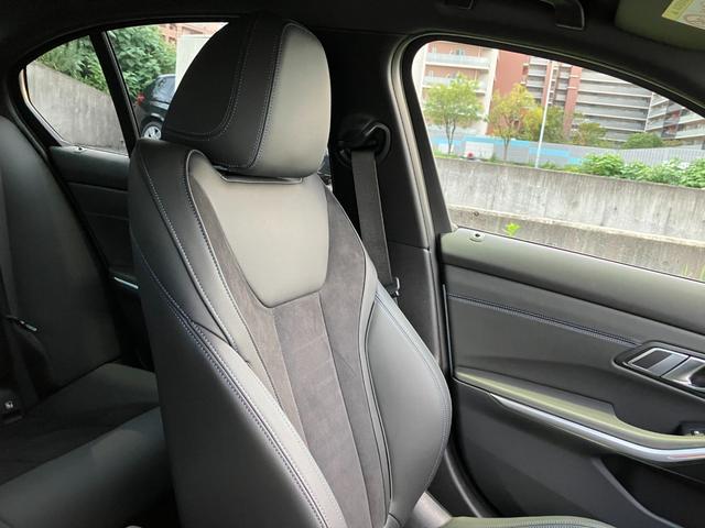 3シリーズ 320d xDrive Mスポーツ 【正規認定中古車】【全国正規ディーラー保証付/2年・走行距離無制限】コンフォートパッケージ パーキングアシストプラス アンビエントライト ACC 電動トランク トップビューカメラ 後退アシスト(49枚目)