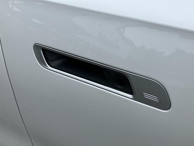 7シリーズ 740d xDrive エクセレンス 【正規認定中古車】【全国正規ディーラー保証付/2年・走行距離無制限】エグゼクティブラウンジシート B&Wスピーカー ガラスサンルーフ 全席シートヒーター 全席ベンチレーション アクティブシート(26枚目)