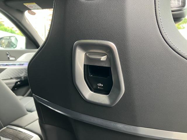 7シリーズ 740d xDrive エクセレンス 【正規認定中古車】【全国正規ディーラー保証付/2年・走行距離無制限】エグゼクティブラウンジシート B&Wスピーカー ガラスサンルーフ 全席シートヒーター 全席ベンチレーション アクティブシート(45枚目)