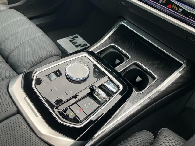 7シリーズ 740d xDrive エクセレンス 【正規認定中古車】【全国正規ディーラー保証付/2年・走行距離無制限】エグゼクティブラウンジシート B&Wスピーカー ガラスサンルーフ 全席シートヒーター 全席ベンチレーション アクティブシート(48枚目)