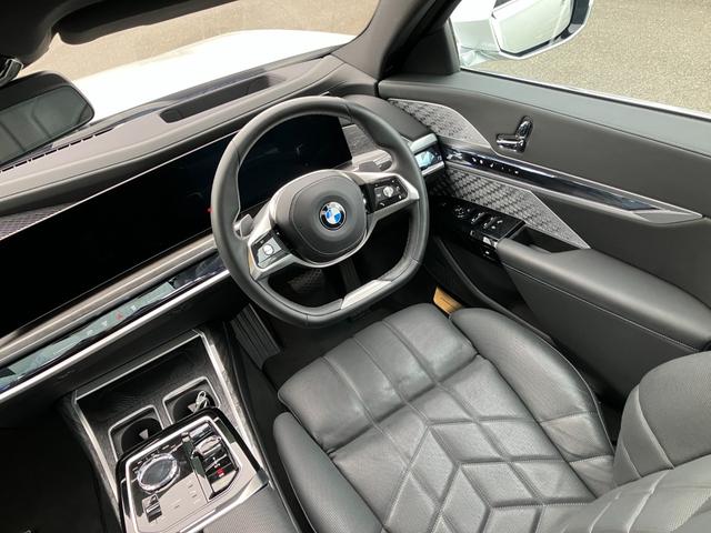 7シリーズ 740d xDrive エクセレンス 【正規認定中古車】【全国正規ディーラー保証付/2年・走行距離無制限】エグゼクティブラウンジシート B&Wスピーカー ガラスサンルーフ 全席シートヒーター 全席ベンチレーション アクティブシート(62枚目)