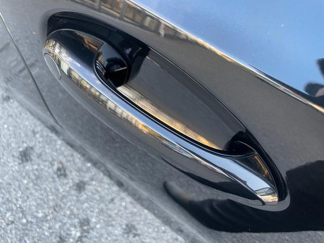 ３シリーズ ３１８ｉツーリング　Ｍスポーツ　【正規認定中古車】【全国正規ディーラー保証付／２年・走行距離無制限】弊社下取り　１オーナー車　パージングアシストプラス　ブラックハーフレザースポーッシート　シートヒーター　トップビュー　全方位ＰＤＣ（22枚目）