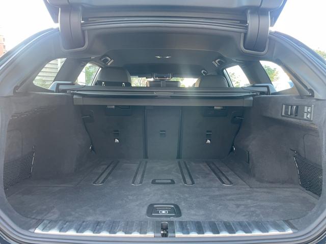 ３シリーズ ３１８ｉツーリング　Ｍスポーツ　【正規認定中古車】【全国正規ディーラー保証付／２年・走行距離無制限】弊社下取り　１オーナー車　パージングアシストプラス　ブラックハーフレザースポーッシート　シートヒーター　トップビュー　全方位ＰＤＣ（26枚目）