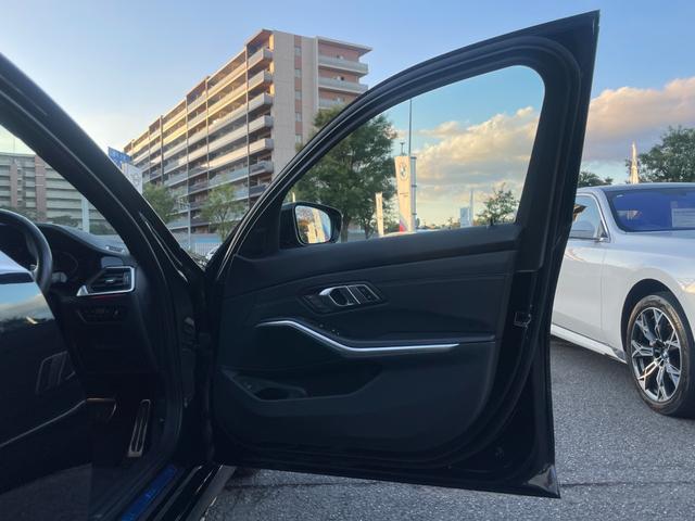 ３シリーズ ３１８ｉツーリング　Ｍスポーツ　【正規認定中古車】【全国正規ディーラー保証付／２年・走行距離無制限】弊社下取り　１オーナー車　パージングアシストプラス　ブラックハーフレザースポーッシート　シートヒーター　トップビュー　全方位ＰＤＣ（40枚目）