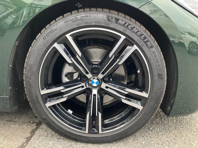 ４シリーズ ４２０ｉカブリオレ　Ｍスポーツ　【正規認定中古車】【全国正規ディーラー保証付／２年・走行距離無制限】弊社下取り車　１オーナー　ホワイトレザースポーツシート　ハーマンカードン　全方位ＰＤＣ　トップビュー　シートヒーター（5枚目）