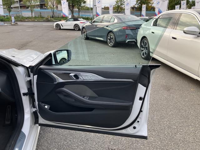 8シリーズ 840i グランクーペ Mスポーツ 【正規認定中古車】【全国正規ディーラー保証付/2年・走行距離無制限】弊社下取り ブラックレザースポーツシート パノラマサンルーフ ハーマンカードン シートヒーター ベンチレーション(30枚目)