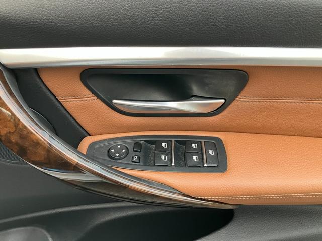 ３シリーズ ３２０ｉラグジュアリー　【正規認定中古車】【全国正規ディーラー保証付／１年・走行距離無制限】１７ＡＷ　ＬＥＤ　コンフォートアクセス　ＡＣＣ　ＭＦＳ　茶革電動シート　シートヒーター　バックカメラ　後方ＰＤＣ　ＳＯＳ（25枚目）