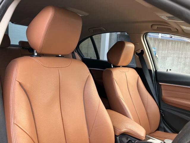 ３シリーズ ３２０ｉラグジュアリー　【正規認定中古車】【全国正規ディーラー保証付／１年・走行距離無制限】１７ＡＷ　ＬＥＤ　コンフォートアクセス　ＡＣＣ　ＭＦＳ　茶革電動シート　シートヒーター　バックカメラ　後方ＰＤＣ　ＳＯＳ（31枚目）