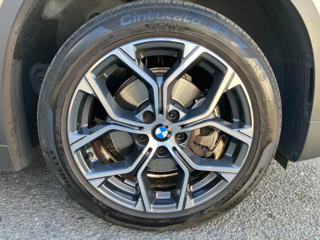 Ｘ１ ｓＤｒｉｖｅ　１８ｉ　ｘライン　【正規認定中古車】【全国正規ディーラー保証付／２年・走行距離無制限】１８ＡＷ　バックカメラ　コンフォートアクセス　禁煙車　黒半革Ｐシート　Ｂｌｕｅｔｏｏｔｈ　アンビエントライト　パーキングアシスト（4枚目）