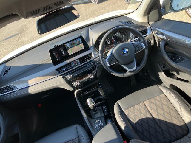 Ｘ１ ｓＤｒｉｖｅ　１８ｉ　ｘライン　【正規認定中古車】【全国正規ディーラー保証付／２年・走行距離無制限】１８ＡＷ　バックカメラ　コンフォートアクセス　禁煙車　黒半革Ｐシート　Ｂｌｕｅｔｏｏｔｈ　アンビエントライト　パーキングアシスト（11枚目）