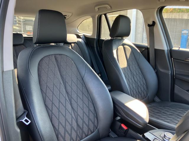 Ｘ１ ｓＤｒｉｖｅ　１８ｉ　ｘライン　【正規認定中古車】【全国正規ディーラー保証付／２年・走行距離無制限】１８ＡＷ　バックカメラ　コンフォートアクセス　禁煙車　黒半革Ｐシート　Ｂｌｕｅｔｏｏｔｈ　アンビエントライト　パーキングアシスト（14枚目）