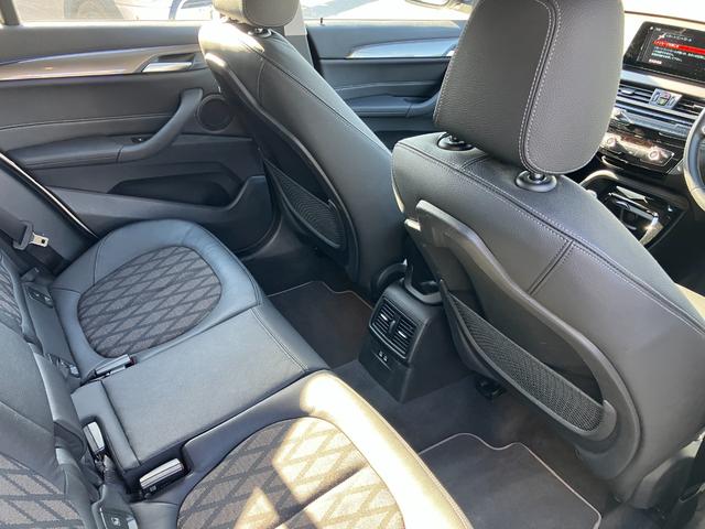 Ｘ１ ｓＤｒｉｖｅ　１８ｉ　ｘライン　【正規認定中古車】【全国正規ディーラー保証付／２年・走行距離無制限】１８ＡＷ　バックカメラ　コンフォートアクセス　禁煙車　黒半革Ｐシート　Ｂｌｕｅｔｏｏｔｈ　アンビエントライト　パーキングアシスト（27枚目）