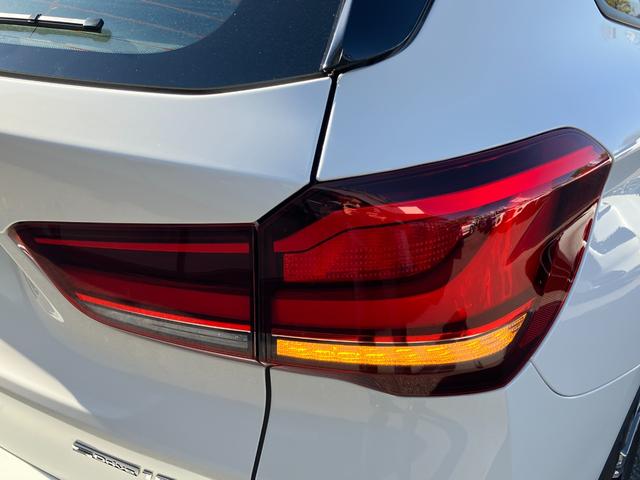 Ｘ１ ｓＤｒｉｖｅ　１８ｉ　ｘライン　【正規認定中古車】【全国正規ディーラー保証付／２年・走行距離無制限】１８ＡＷ　バックカメラ　コンフォートアクセス　禁煙車　黒半革Ｐシート　Ｂｌｕｅｔｏｏｔｈ　アンビエントライト　パーキングアシスト（30枚目）