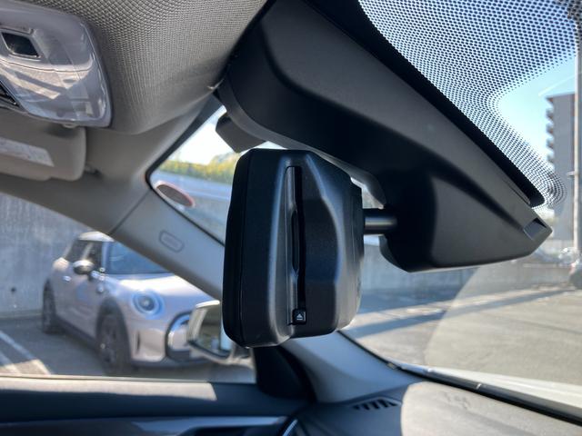 Ｘ１ ｓＤｒｉｖｅ　１８ｉ　ｘライン　【正規認定中古車】【全国正規ディーラー保証付／２年・走行距離無制限】１８ＡＷ　バックカメラ　コンフォートアクセス　禁煙車　黒半革Ｐシート　Ｂｌｕｅｔｏｏｔｈ　アンビエントライト　パーキングアシスト（45枚目）