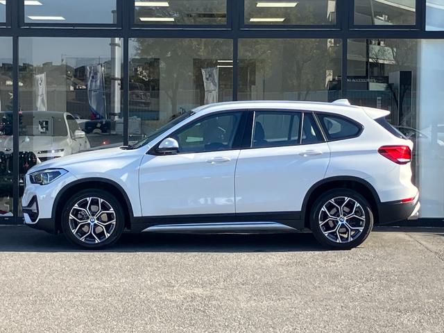 Ｘ１ ｓＤｒｉｖｅ　１８ｉ　ｘライン　【正規認定中古車】【全国正規ディーラー保証付／２年・走行距離無制限】１８ＡＷ　バックカメラ　コンフォートアクセス　禁煙車　黒半革Ｐシート　Ｂｌｕｅｔｏｏｔｈ　アンビエントライト　パーキングアシスト（56枚目）