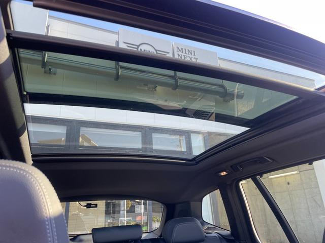 X3 xDrive 20d Mスポーツ 【正規認定中古車】【全国正規ディーラー保証付/2年・走行距離無制限】パノラマサンルーフ harman/kardon ブラックレザースポーツシート シートヒーター トップビューカメラ 全方位PDC(5枚目)
