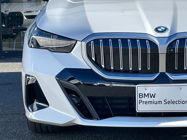 i5 eDrive 40 Mスポーツ 【正規認定中古車】【全国正規ディーラー保証付/2年・走行距離無制限】19AW コンフォートアクセス Mスポーツパッケージ 全席シートヒーター インテリアカメラ アダプティブLEDライト フルセグTV(12枚目)