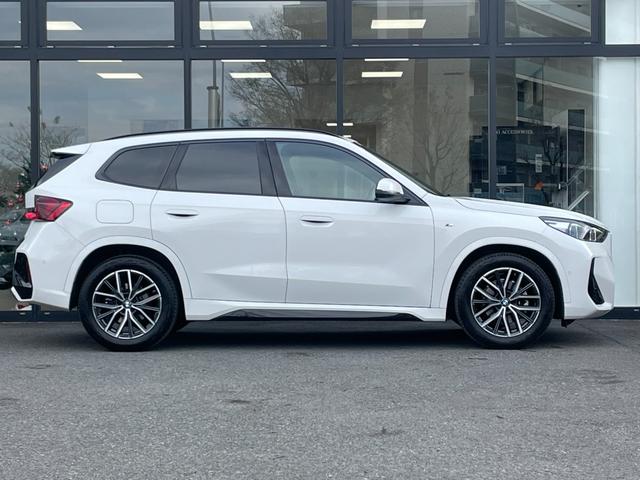 Ｘ１ ｘＤｒｉｖｅ　２０ｄ　Ｍスポーツ　【正規認定中古車】【全国正規ディーラー保証付／２年・走行距離無制限】ブラックハーフレザースポーツシート　シートヒーター　トップビューカメラ　全方位ＰＤＣ　純正前後ドラレコ　アンビエントライト（15枚目）
