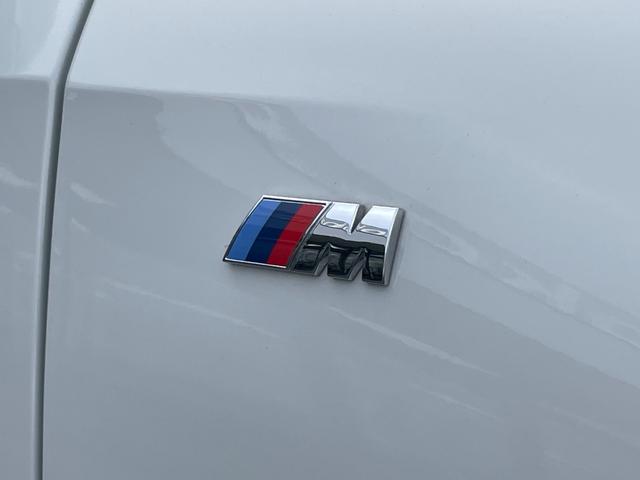 Ｘ１ ｘＤｒｉｖｅ　２０ｄ　Ｍスポーツ　【正規認定中古車】【全国正規ディーラー保証付／２年・走行距離無制限】ブラックハーフレザースポーツシート　シートヒーター　トップビューカメラ　全方位ＰＤＣ　純正前後ドラレコ　アンビエントライト（22枚目）