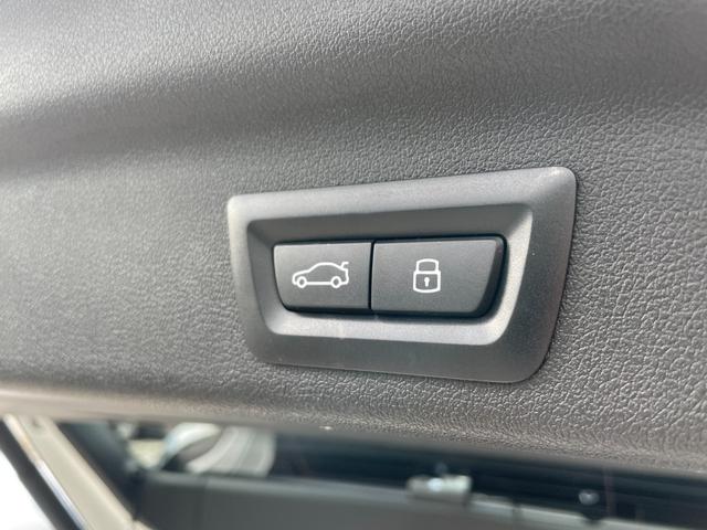 Ｘ１ ｘＤｒｉｖｅ　２０ｄ　Ｍスポーツ　【正規認定中古車】【全国正規ディーラー保証付／２年・走行距離無制限】ブラックハーフレザースポーツシート　シートヒーター　トップビューカメラ　全方位ＰＤＣ　純正前後ドラレコ　アンビエントライト（30枚目）