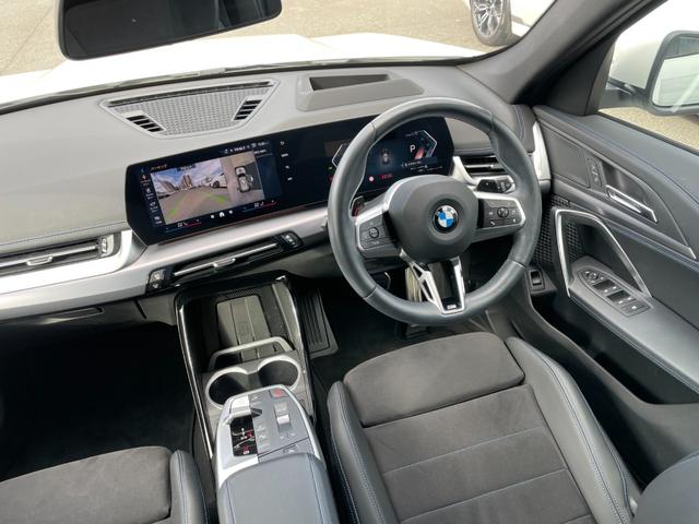 Ｘ１ ｘＤｒｉｖｅ　２０ｄ　Ｍスポーツ　【正規認定中古車】【全国正規ディーラー保証付／２年・走行距離無制限】ブラックハーフレザースポーツシート　シートヒーター　トップビューカメラ　全方位ＰＤＣ　純正前後ドラレコ　アンビエントライト（35枚目）