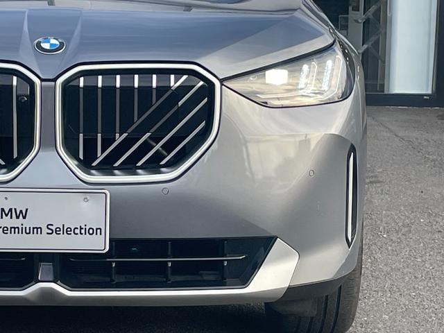Ｘ３ 　【正規認定中古車】【全国正規ディーラー保証付／２年・走行距離無制限】パノラマサンルーフ　ステアリングヒーター　全席シートヒーター　ｈａｒｍａｎ／ｋａｒｄｏｎ　トップビューカメラ　全方位ＰＤＣ（18枚目）