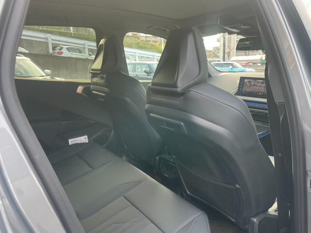 Ｘ３ 　【正規認定中古車】【全国正規ディーラー保証付／２年・走行距離無制限】パノラマサンルーフ　ステアリングヒーター　全席シートヒーター　ｈａｒｍａｎ／ｋａｒｄｏｎ　トップビューカメラ　全方位ＰＤＣ（34枚目）