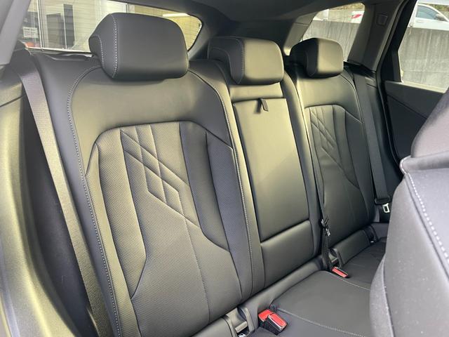 Ｘ３ 　【正規認定中古車】【全国正規ディーラー保証付／２年・走行距離無制限】パノラマサンルーフ　ステアリングヒーター　全席シートヒーター　ｈａｒｍａｎ／ｋａｒｄｏｎ　トップビューカメラ　全方位ＰＤＣ（35枚目）