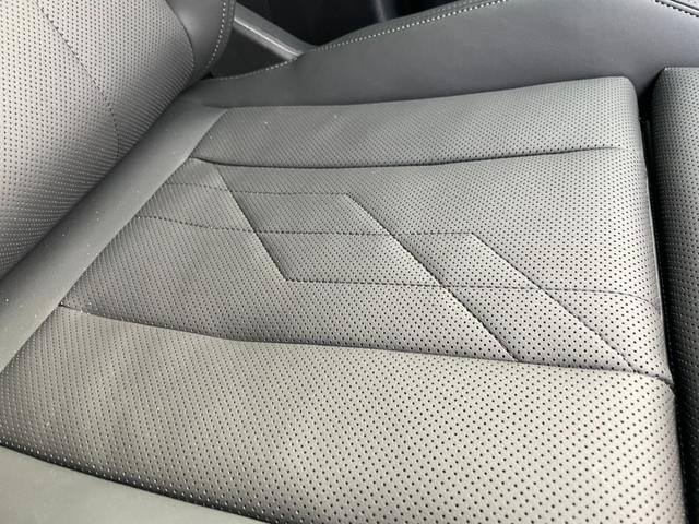 Ｘ３ 　【正規認定中古車】【全国正規ディーラー保証付／２年・走行距離無制限】パノラマサンルーフ　ステアリングヒーター　全席シートヒーター　ｈａｒｍａｎ／ｋａｒｄｏｎ　トップビューカメラ　全方位ＰＤＣ（49枚目）