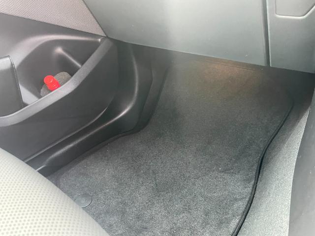 Ｘ３ 　【正規認定中古車】【全国正規ディーラー保証付／２年・走行距離無制限】パノラマサンルーフ　ステアリングヒーター　全席シートヒーター　ｈａｒｍａｎ／ｋａｒｄｏｎ　トップビューカメラ　全方位ＰＤＣ（50枚目）