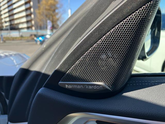 ４シリーズ Ｍ４４０ｉ　ｘＤｒｉｖｅカブリオレ　【正規認定中古車】【全国正規ディーラー保証付／２年・走行距離無制限】　１９ＡＷ　ｈａｒｍａｎ／ｋａｒｄｏｎ　レーザーライト　ヘッドアップ・ディスプレイ　アダプティブＭサスペンション　トップビューカメラ（5枚目）