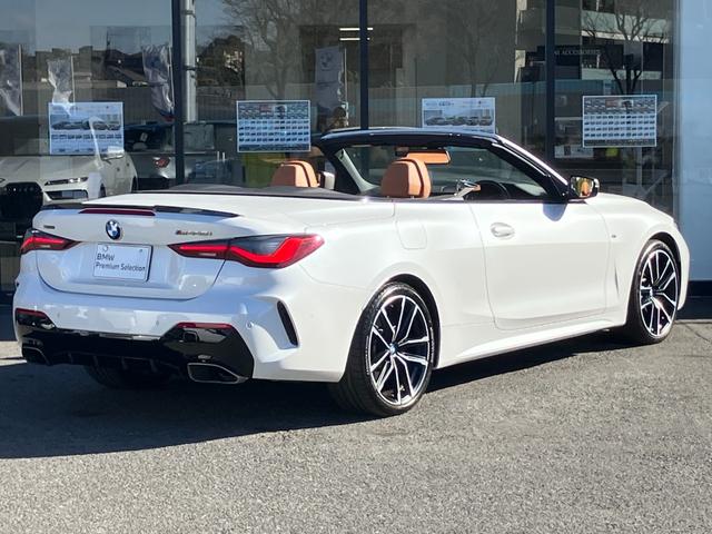 ４シリーズ Ｍ４４０ｉ　ｘＤｒｉｖｅカブリオレ　【正規認定中古車】【全国正規ディーラー保証付／２年・走行距離無制限】　１９ＡＷ　ｈａｒｍａｎ／ｋａｒｄｏｎ　レーザーライト　ヘッドアップ・ディスプレイ　アダプティブＭサスペンション　トップビューカメラ（11枚目）