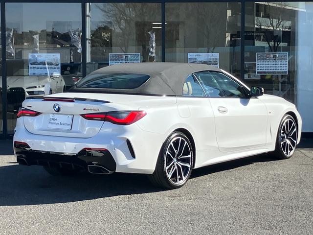 ４シリーズ Ｍ４４０ｉ　ｘＤｒｉｖｅカブリオレ　【正規認定中古車】【全国正規ディーラー保証付／２年・走行距離無制限】　１９ＡＷ　ｈａｒｍａｎ／ｋａｒｄｏｎ　レーザーライト　ヘッドアップ・ディスプレイ　アダプティブＭサスペンション　トップビューカメラ（12枚目）