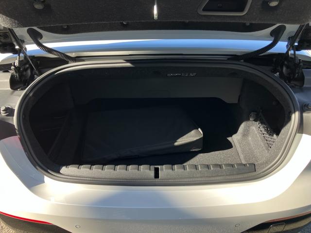 ４シリーズ Ｍ４４０ｉ　ｘＤｒｉｖｅカブリオレ　【正規認定中古車】【全国正規ディーラー保証付／２年・走行距離無制限】　１９ＡＷ　ｈａｒｍａｎ／ｋａｒｄｏｎ　レーザーライト　ヘッドアップ・ディスプレイ　アダプティブＭサスペンション　トップビューカメラ（28枚目）