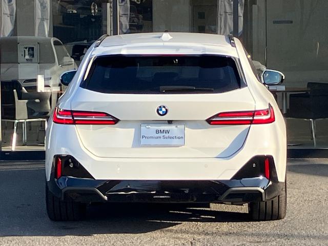 ５シリーズ ５２３ｄ　ｘＤｒｉｖｅツーリング　Ｍスポーツ　【正規認定中古車】【全国正規ディーラー保証付／２年・走行距離無制限】２０ＡＷ　ヘッドアップ・ディスプレイ　全席シートヒーター　トップビューカメラ　全方位ＰＤＣ　フルセグＴＶ　純正前後ドライブレコーダー（9枚目）