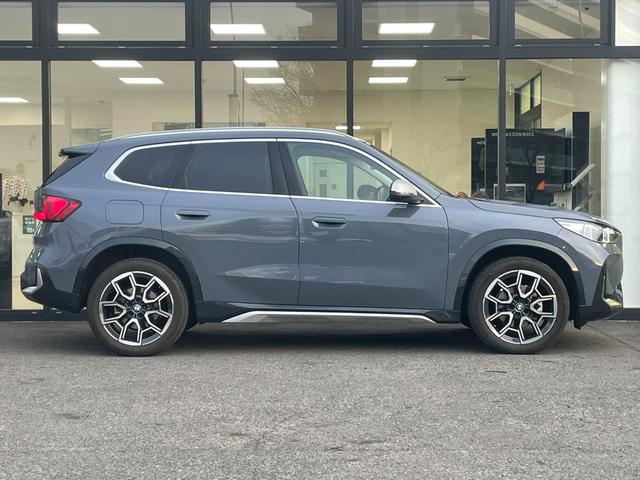 Ｘ１ ｘＤｒｉｖｅ　２０ｄ　ｘライン　ハイラインパッケージ　【正規認定中古車】【全国正規ディーラー保証付／２年・走行距離無制限】オイスターレザースポーツシート　ｈａｒｍａｎ／ｋａｒｄｏｎ　トップビューカメラ　全方位ＰＤＣ　シートヒーター　アンビエントライト（14枚目）